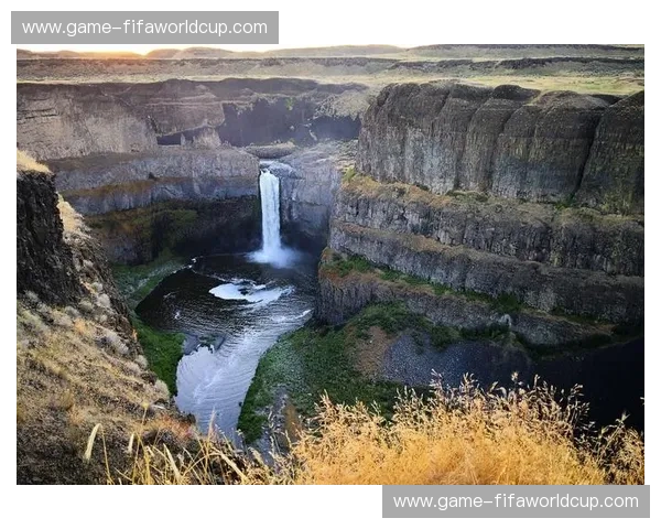 温哥华vs华盛顿：北美西海岸双子星，谁才是你的理想之城？